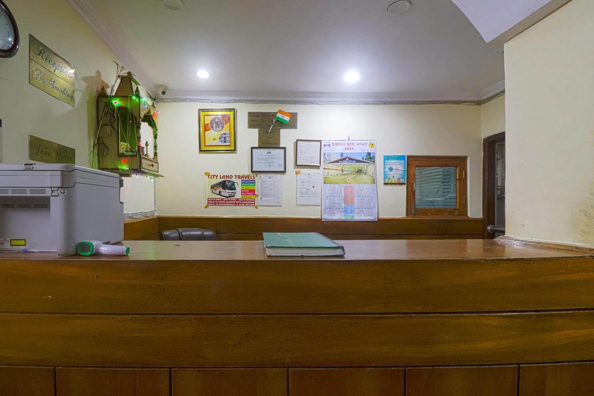 Flagship Hotel Yadgar Shimla Esterno foto